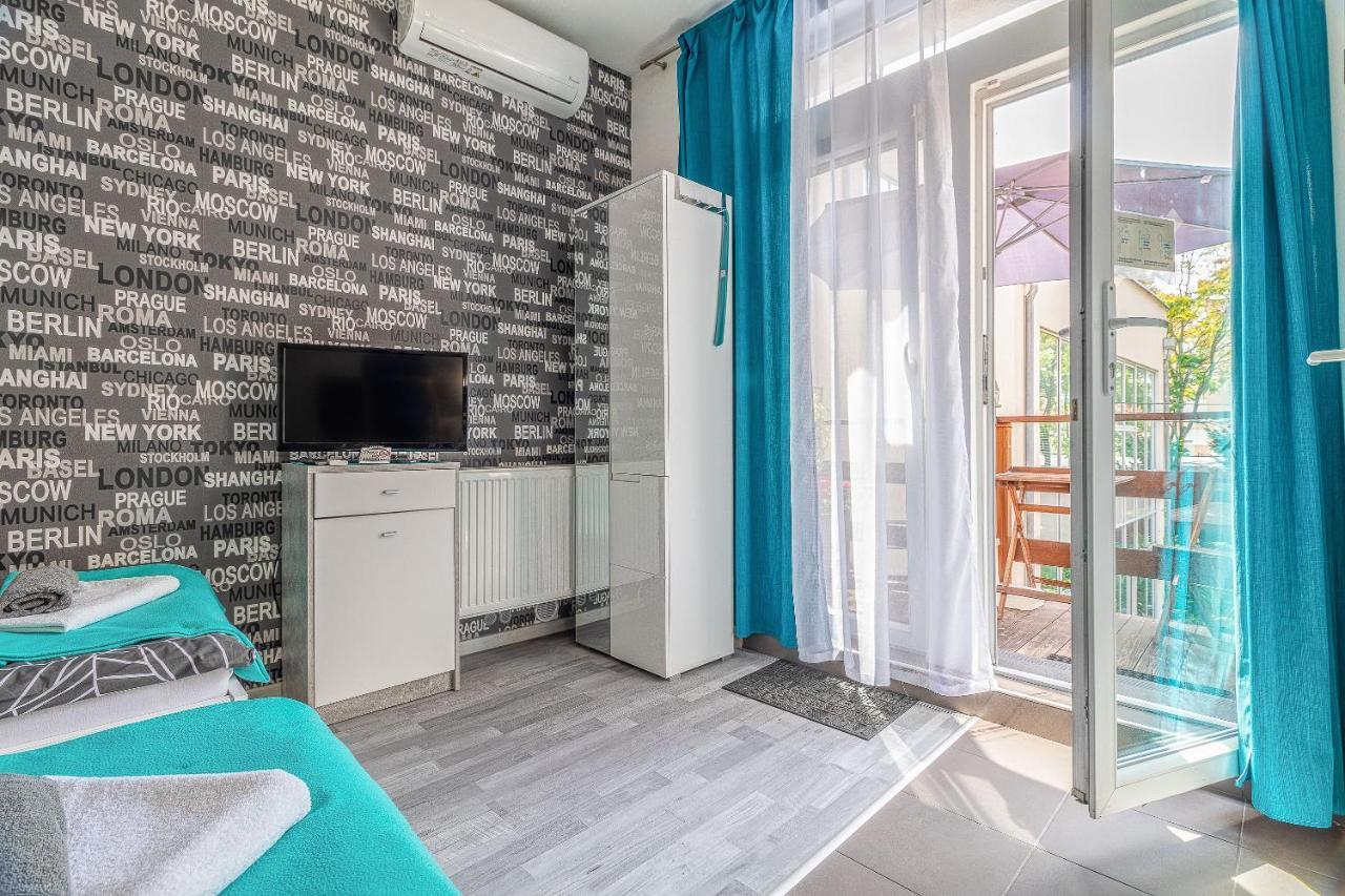 Bratislava -Apartment Near The City Center With A Balcony Екстериор снимка